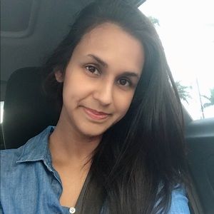 Meet your Posher, Candice